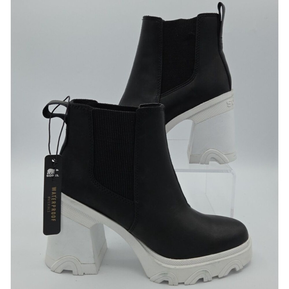 NWOB SOREL Woman's Brex Waterproof Chelsea Boot, Black/White, Size: 6 M New